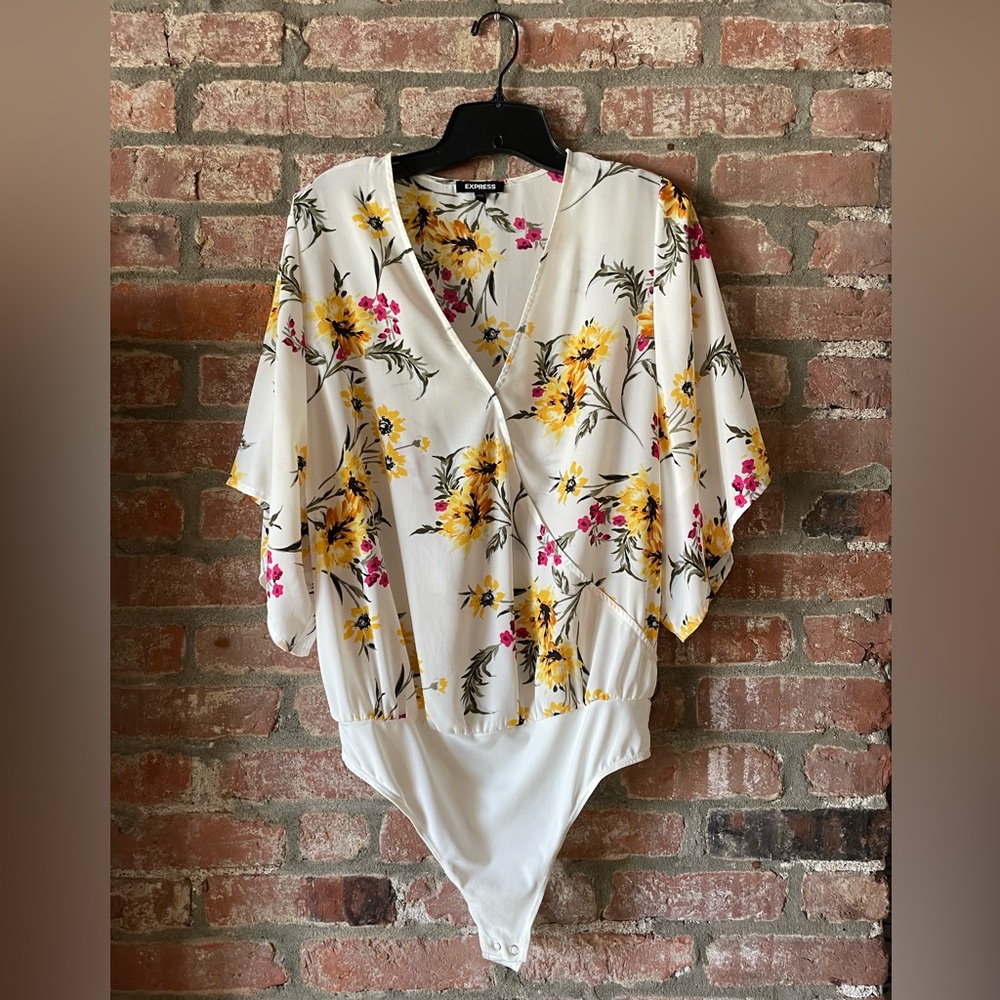 Express Floral print bodysuit